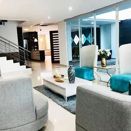 Casa Vip En Cerca A La Playa * Cartagena